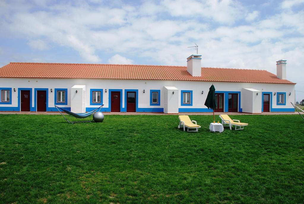 O Monte Da Estrada Vendégház Zambujeira do Mar Kültér fotó