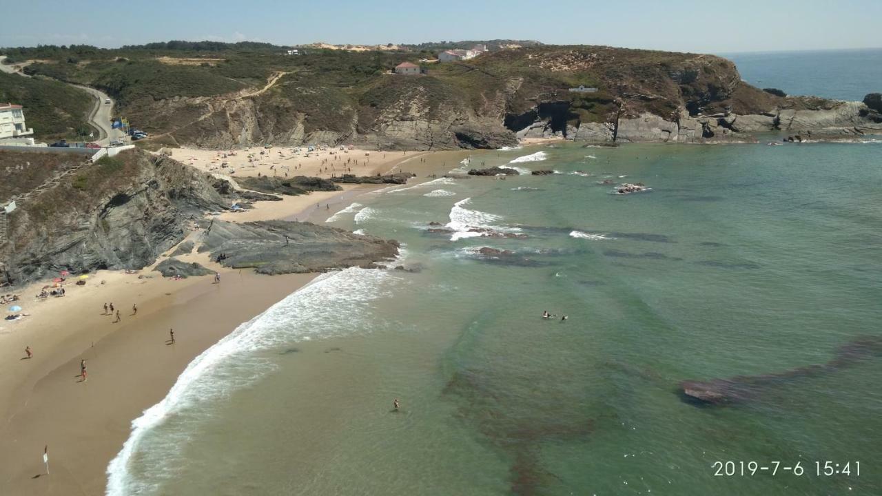 O Monte Da Estrada Vendégház Zambujeira do Mar Kültér fotó